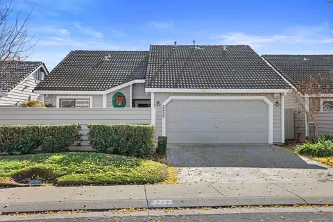 2232 Chelmsford Dr, Modesto, CA 95356 photo 1