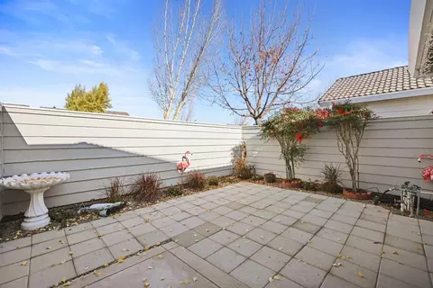 2232 Chelmsford Dr, Modesto, CA 95356 photo 4
