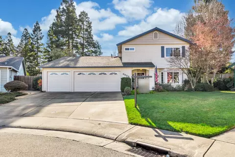9889 Turtle Dove Ct, Elk Grove, CA 95624