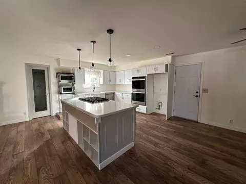 5575 Lost Ave, Rocklin, CA 95677 photo 3
