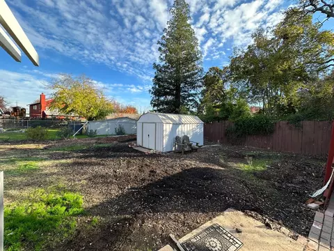 5575 Lost Ave, Rocklin, CA 95677 photo 18