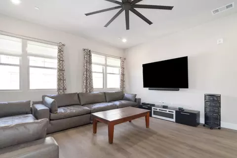 1661 Spring St #325, Davis, CA 95616 photo 7