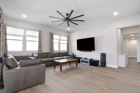 1661 Spring St #325, Davis, CA 95616 photo 6