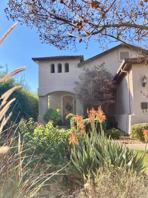 213 Ash St, Roseville, CA 95678