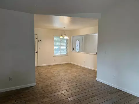 2312 Dupre Dr, Ceres, CA 95307 photo 4