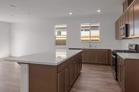 922 Cumbria Ln, Patterson, CA 95363 photo 6