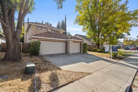 1580 Locust Dr, Tracy, CA 95376 photo 2