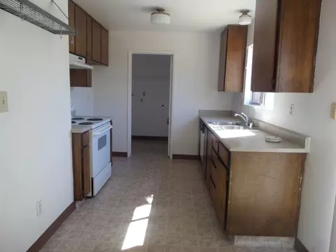 1724 Askren, Tracy, CA 95376 photo 6