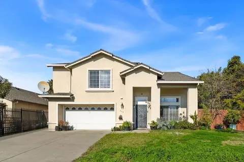 835 Marsh Creek Dr, Sacramento, CA 95838