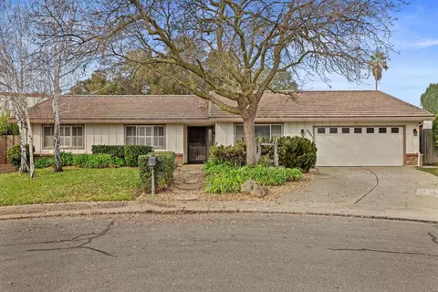 8901 Quinlan Ct, Elk Grove, CA 95624
