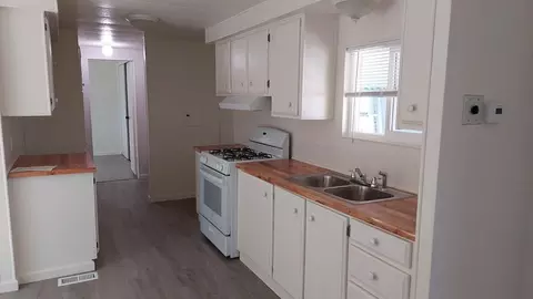 11037 Erickson Way #74, Redding, CA 96003 photo 6