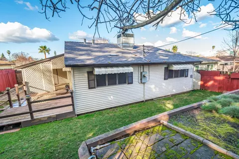 Exterior - 6316 Edgerton Way, Carmichael, CA 95608 photo 10 of 11