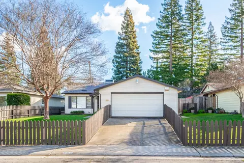 Exterior - 6316 Edgerton Way, Carmichael, CA 95608 photo 3 of 11