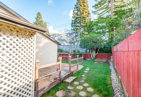 Exterior - 6316 Edgerton Way, Carmichael, CA 95608 photo 6 of 11