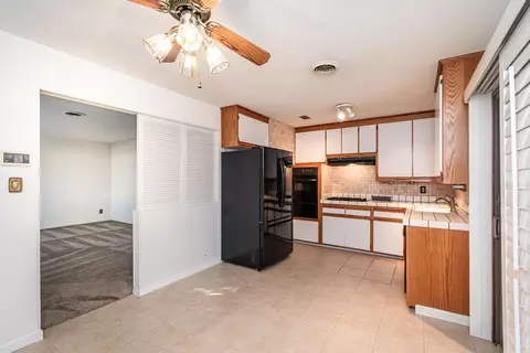 Kitchen - 6316 Edgerton Way, Carmichael, CA 95608 photo 2 of 4