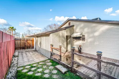 Exterior - 6316 Edgerton Way, Carmichael, CA 95608 photo 7 of 11