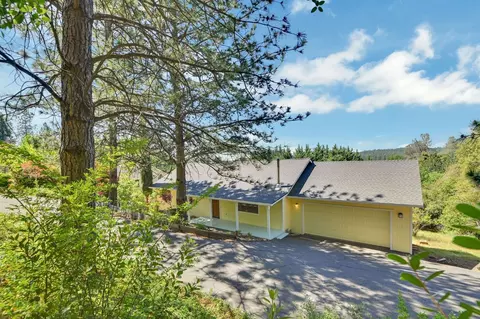 413 Wyldewood Dr, Murphys, CA 95247 photo 2