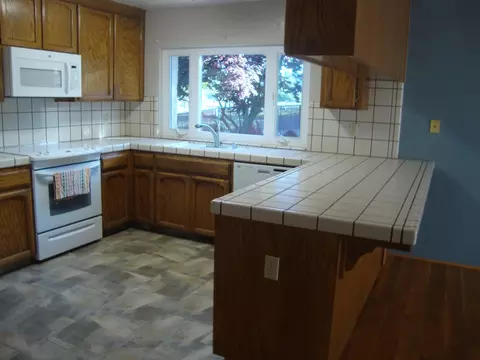 4964 Yuma Ct, Copperopolis, CA 95228 photo 2