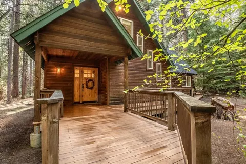 2823 Hangtree Trl, Dorrington, CA 95223 photo 1