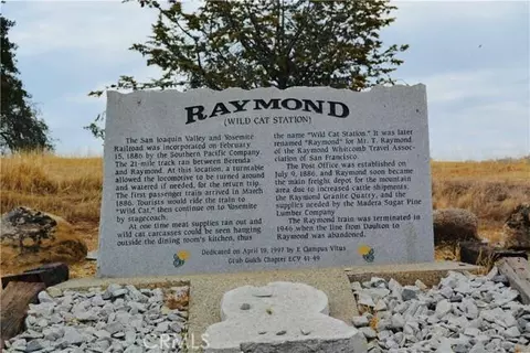33367 Barn Owl Rd, Raymond, CA 93653 photo 1
