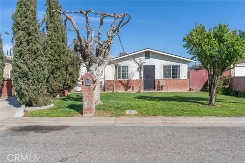909 Columbia St, Madera, CA 93638 photo 1