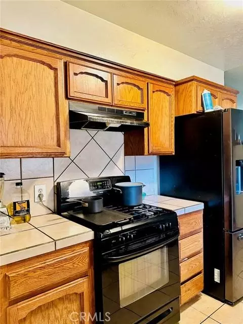 1421 Merced St, Madera, CA 93638 photo 3