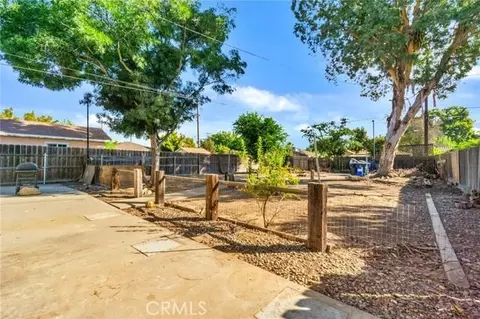421 S L St, Madera, CA 93637 photo 17
