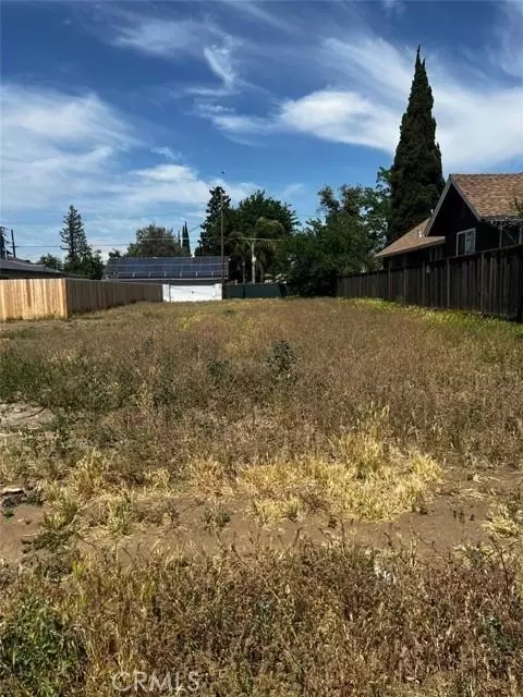 121 N N St, Madera, CA 93637 photo 2