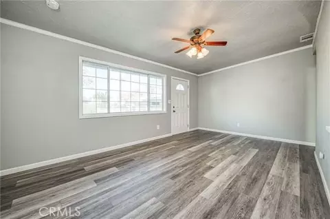 300 W Lewis St, Madera, CA 93637 photo 1