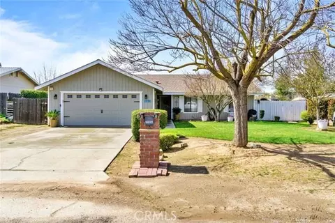 17894 Rodeo Dr, Madera, CA 93638 photo 1