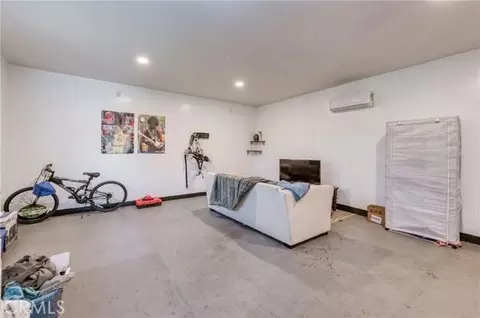547 W San Jose Ave, Clovis, CA 93612 photo 12