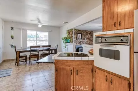 547 W San Jose Ave, Clovis, CA 93612 photo 11