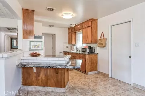 547 W San Jose Ave, Clovis, CA 93612 photo 7