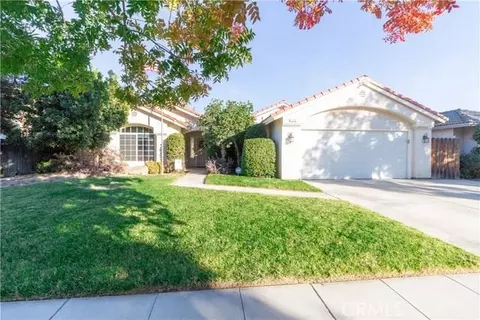 519 Chablis Ave, Madera, CA 93637 photo 1