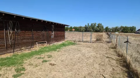 1385 E Pecan, Madera, CA 93637 photo 28