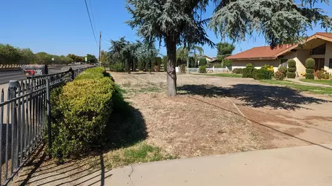 1385 E Pecan, Madera, CA 93637 photo 3