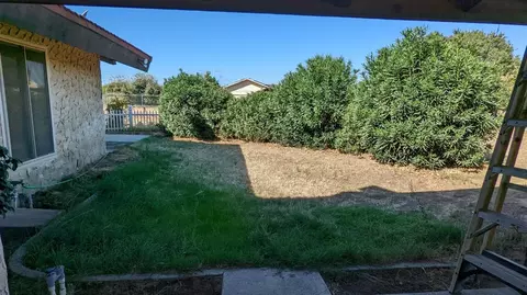 1385 E Pecan, Madera, CA 93637 photo 24