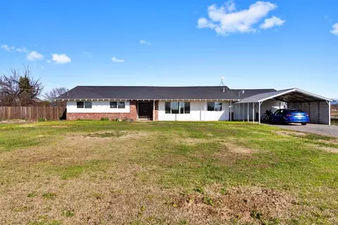 12886 E Shields Ave, Sanger, CA 93657 photo 1