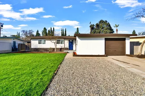 1316 Cherry Ln, Clovis, CA 93612 photo 1