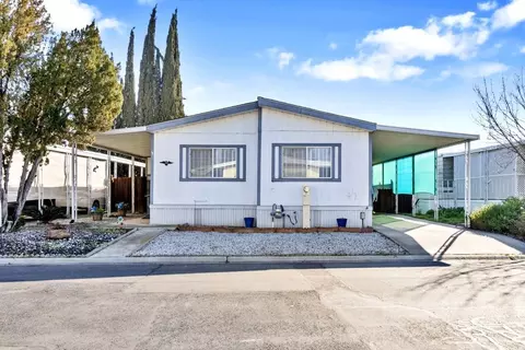 1218 E Cleveland Ave #100, Madera, CA 93638 photo 1