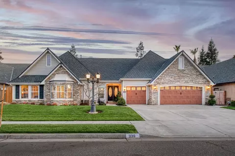 336 W Warwick Ave, Clovis, CA 93619 photo 1