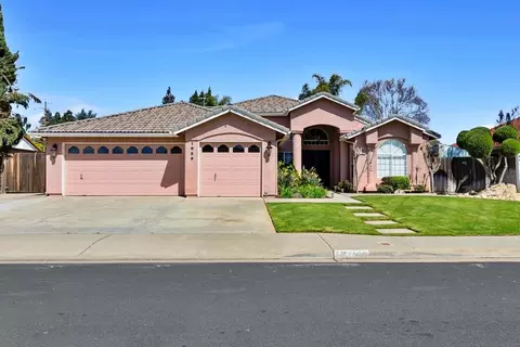 1829 Morris Ave, Clovis, CA 93611 photo 1