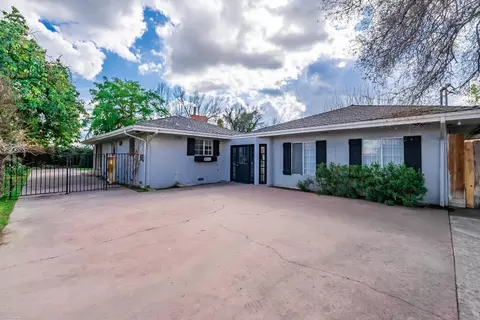 2525 E Arcata Ct, Visalia, CA 93292 photo 1