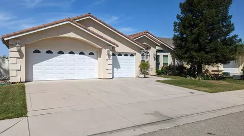 528 Fair Oak Ave, Madera, CA 93637 photo 1