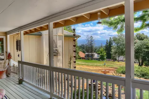 40441 Griffin Dr, Oakhurst, CA 93644 photo 4