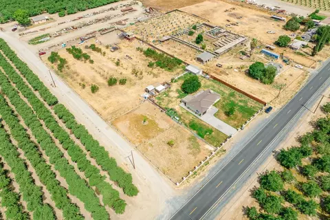 7470 14th Ave, Hanford, CA 93230 photo 2