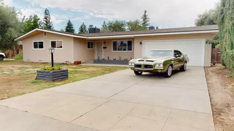 1237 De Cesari Ave, Madera, CA 93637 photo 1