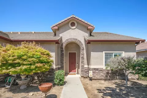 51 N Dalton Ave, Sanger, CA 93657 photo 1