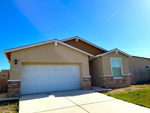702 Marybelle Dr, Merced, CA 95348 photo 1
