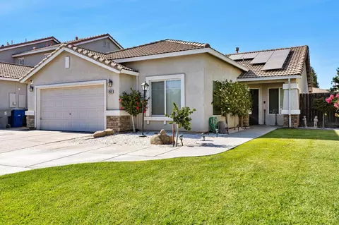 2831 Pear Tree Dr, Madera, CA 93637 photo 1